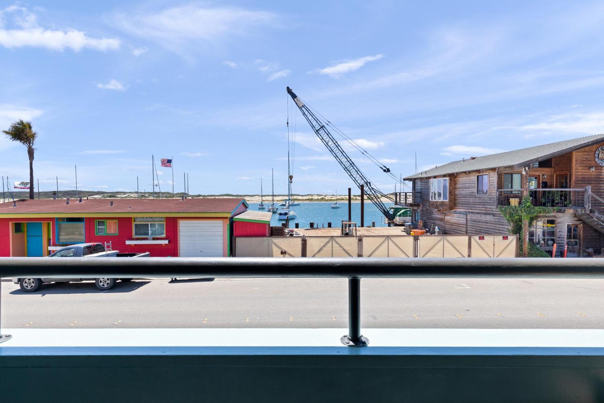 456 Embarcadero Inn & Suites Morro Bay Exterior photo